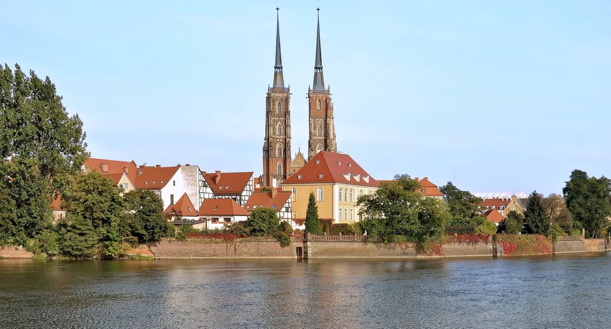 Kiedy warto skorzystać z usług adwokata we Wrocławiu?