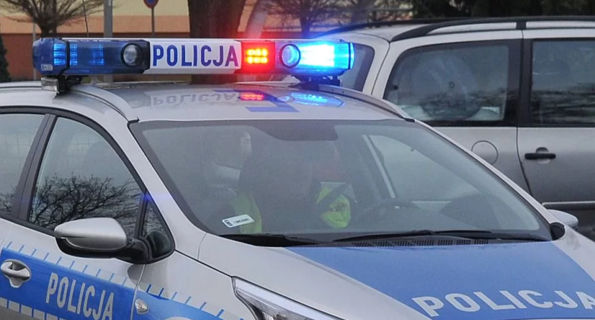 18-letni pirat drogowy na trzy miesiące stracił prawo jazdy, które otrzymał niespełna dwa tygodnie wcześniej