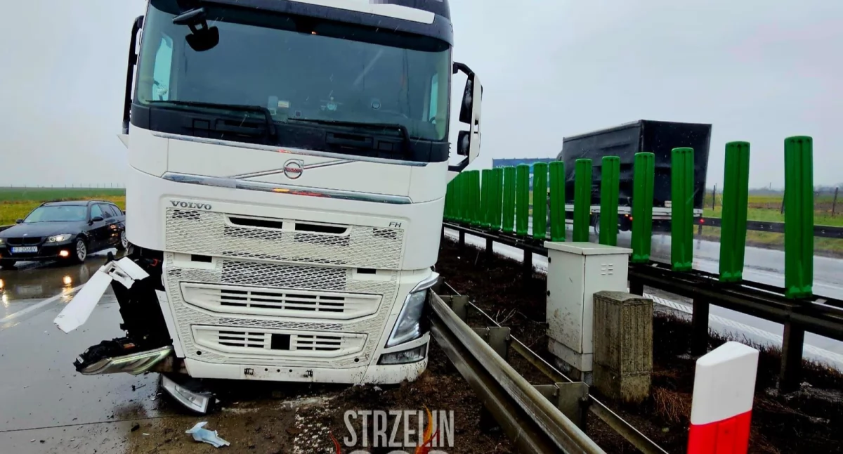 Dwie kolizje z udziałem kilku ciężarówek na A4 tuż przed węzłem Kąty Wrocławskie. Sprawca jednej z nich uciekł