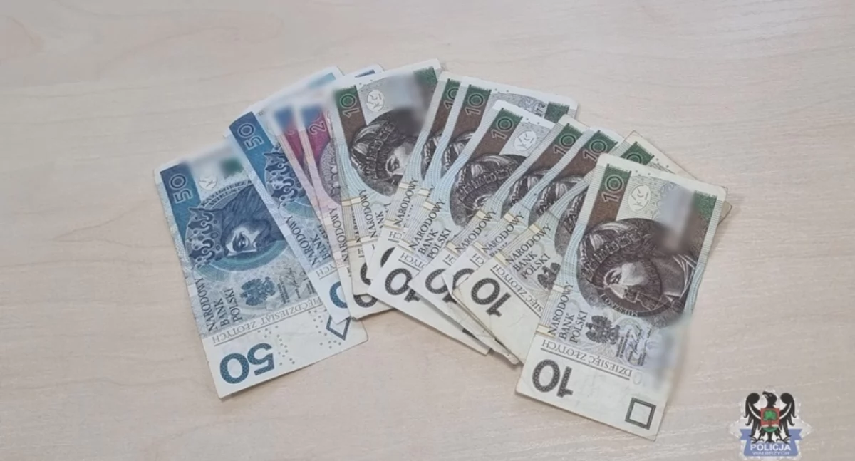 Była pracownica wykorzysta chwilę nieuwagi i ukradła pieniądze ze sklepu