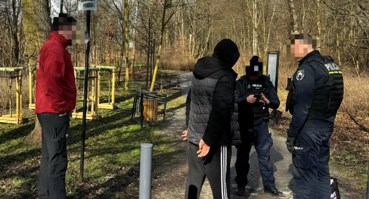 Pod wpływem alkoholu stał w wodzie po kolana. Akcja służb nad rzeką Widawa we Wrocławiu