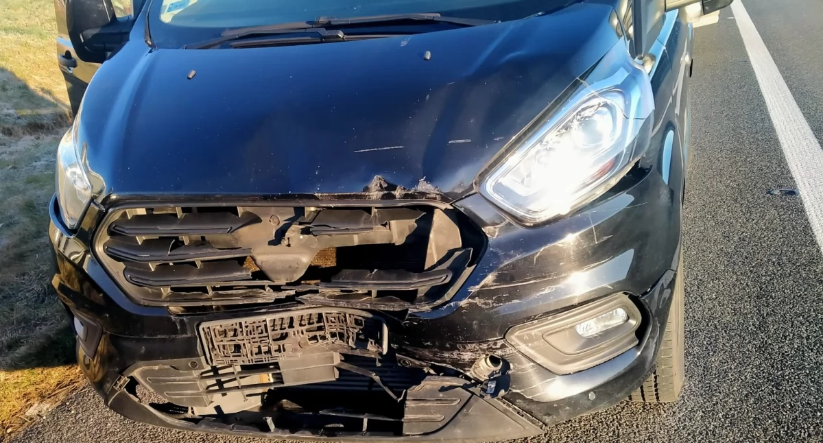 Poranne utrudnienia na A4. Dwie kolizje na 163 kilometrze autostrady w kierunku Katowic. Kierowca ciężarówki nawet się nie zatrzymał