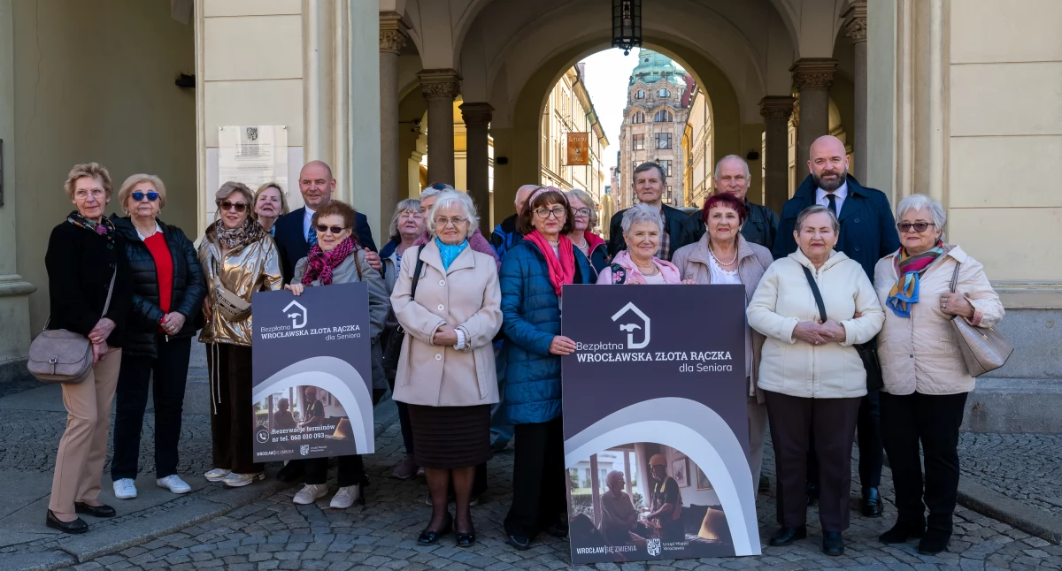 Wrocławska Złota Rączka dla Seniora – 5 maja rusza nowy program wsparcia dla osób 75+ we Wrocławiu