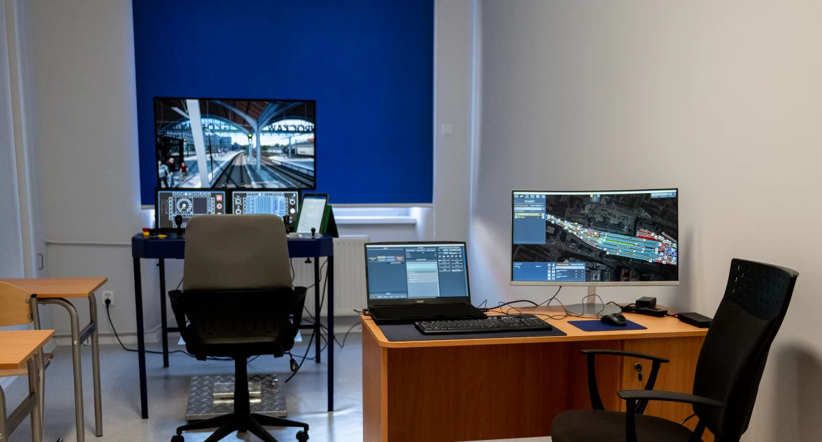 Nowoczesny symulator lokomotywy elektrycznej w Zespole Szkół Logistycznych. To pierwsze tego typu urządzenie we wrocławskiej placówce