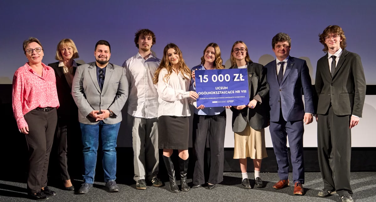 13 wrocławskich szkół otrzyma 15 tys. złotych na realizację szkolnych pomysłów. Poznaliśmy wyniki konkursu dla samorządów uczniowskich