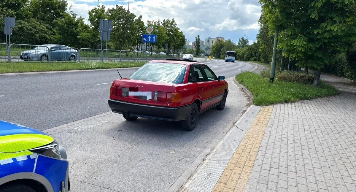 29-latek prowadził pojazd pod wpływem narkotyków. Samochodem przewoził ciężarną partnerkę i 1,5 roczne dziecko