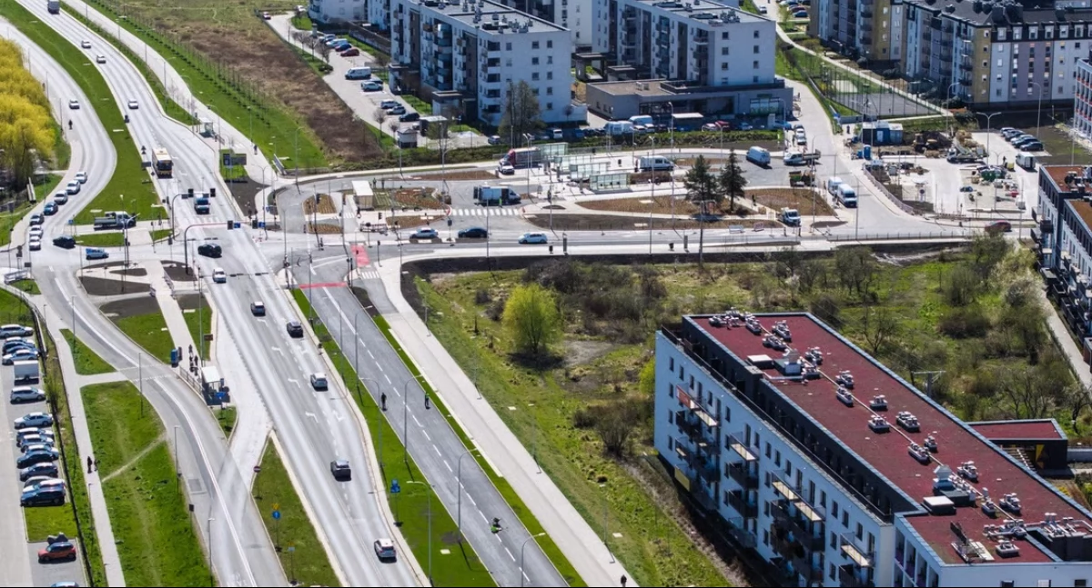 Nowe trasy autobusowe na Jagodno. Co się zmieniło i jak oceniają to pasażerowie?