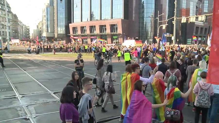 „Kopali, wyzywali i uciekli”. Kobieta zaatakowana po Marszu Równości we Wrocławiu