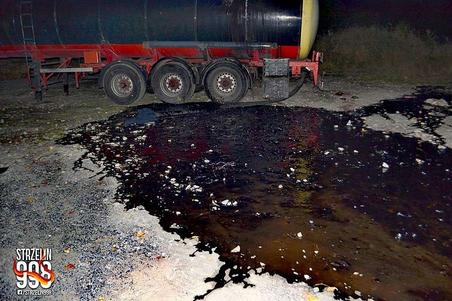 Smoła na drodze