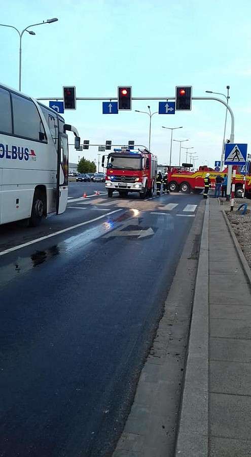 Zderzenie dwóch autobusów na Bielanach Wrocławskich