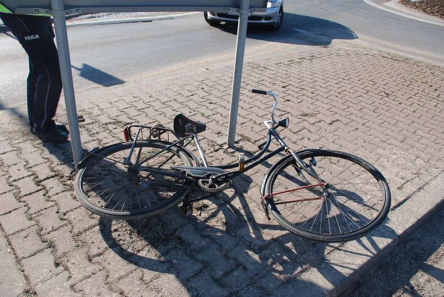 Pijany 76-letni rowerzysta doprowadził do zdarzenia drogowego z motocyklistą