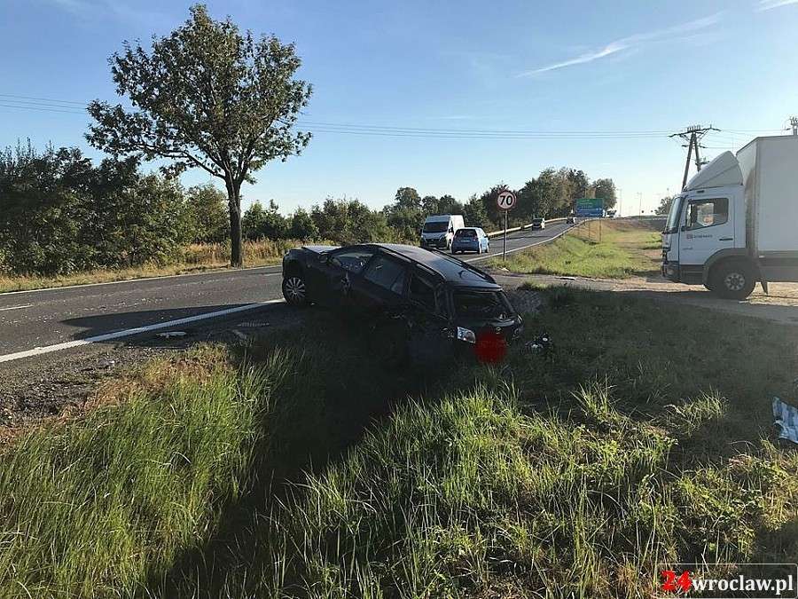 Zderzenie dwóch aut na DK-5
