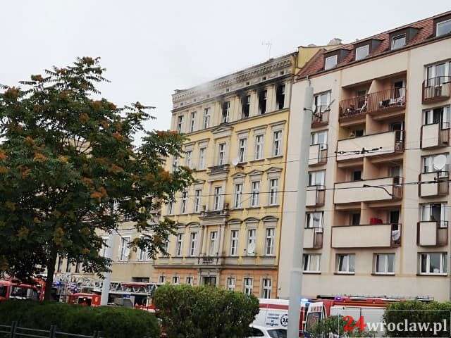 Tragiczny pożar mieszkania w kamienicy na Dubois