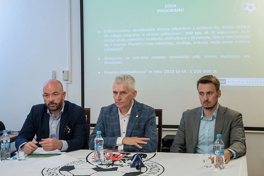 Miasto dofinansuje wrocławskie kluby piłkarskie z niższych lig. 