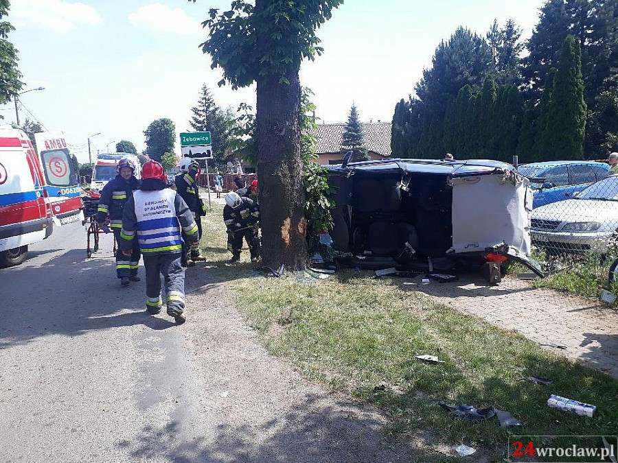 Urwane koło przyczyną wypadku