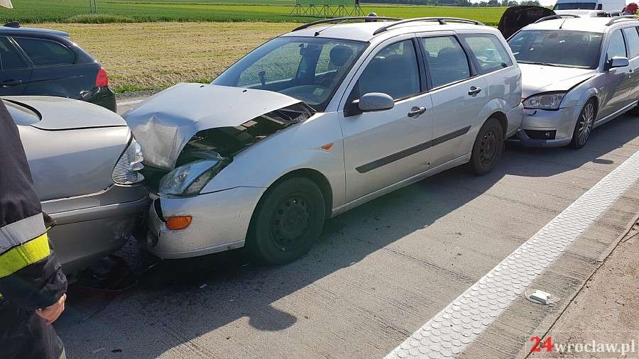 Zderzenie czterech aut na autostradzie A4