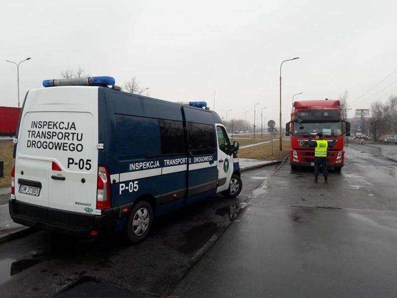 BEZ OC I DOWODU REJESTRACYJNEGO ALE NA DWÓCH KARTACH
