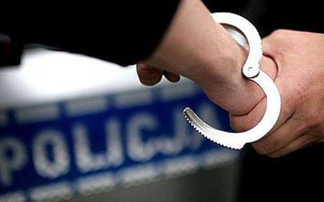 Zatrzymanie i areszt dla policjanta