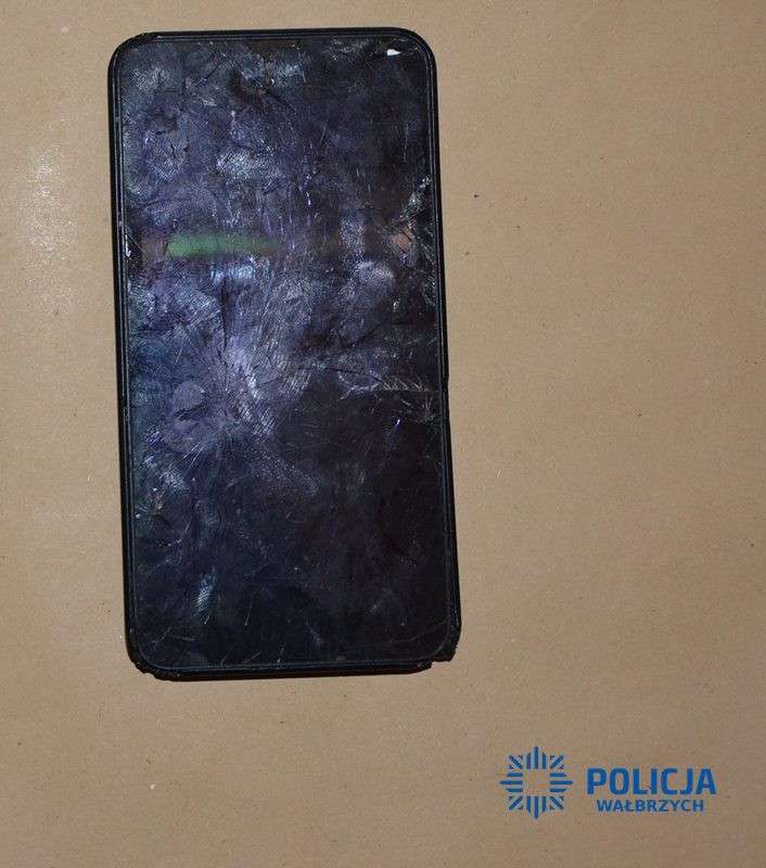 Policjanci zatrzymali mężczyznę, który umieścił w internecie film informujący o możliwym ataku terro