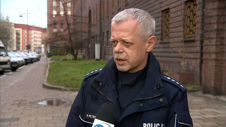 Dyscyplinarne zwolnienie dla komendanta wrocławskiej policji. Może też zostać wydalony ze służby