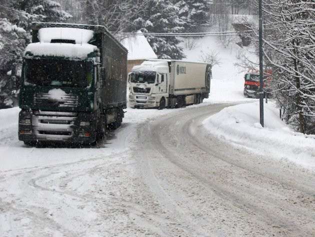 Zamknięte drogowe przejście graniczne Jakuszyce - Harrachov.