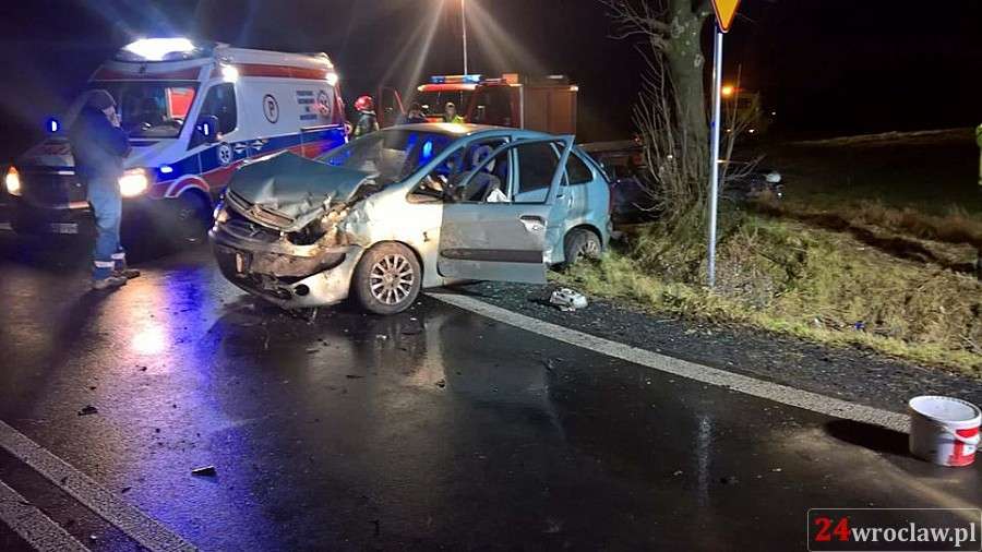Zderzenie citoena z volkswagenem