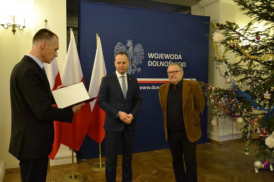 Wręczenie Krzyża Kawalerskiego Orderu Odrodzenia Polski