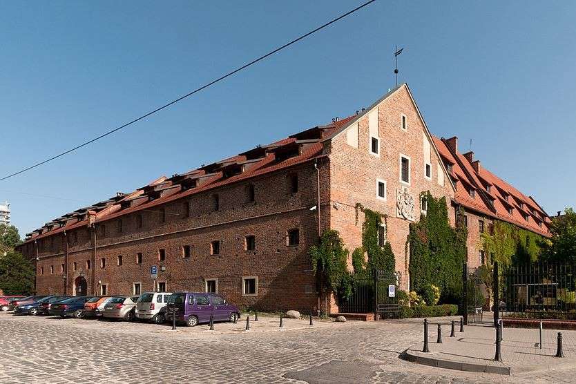 Zwiedź Arsenał Miejski - Muzeum Archeologiczne