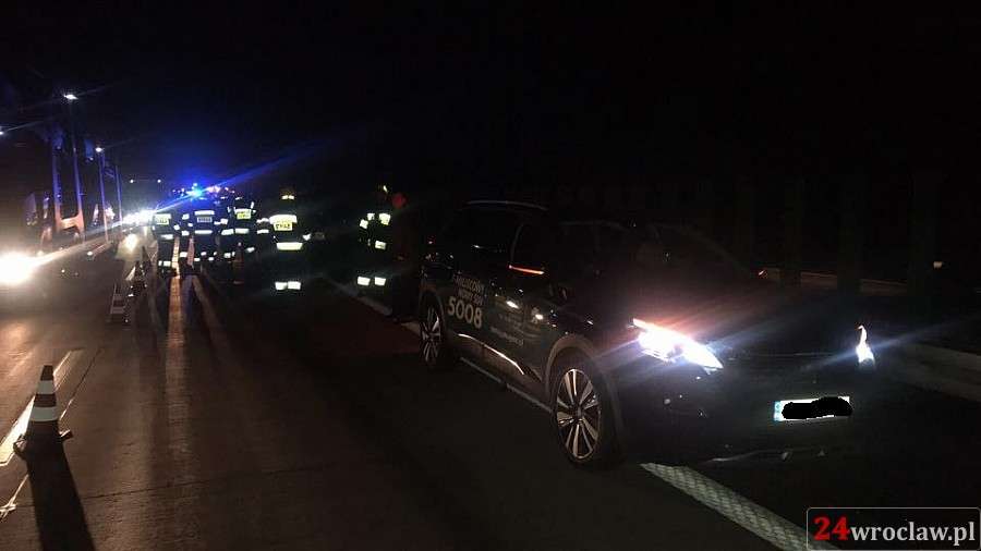 Zderzenie trzech aut na autostradzie A4