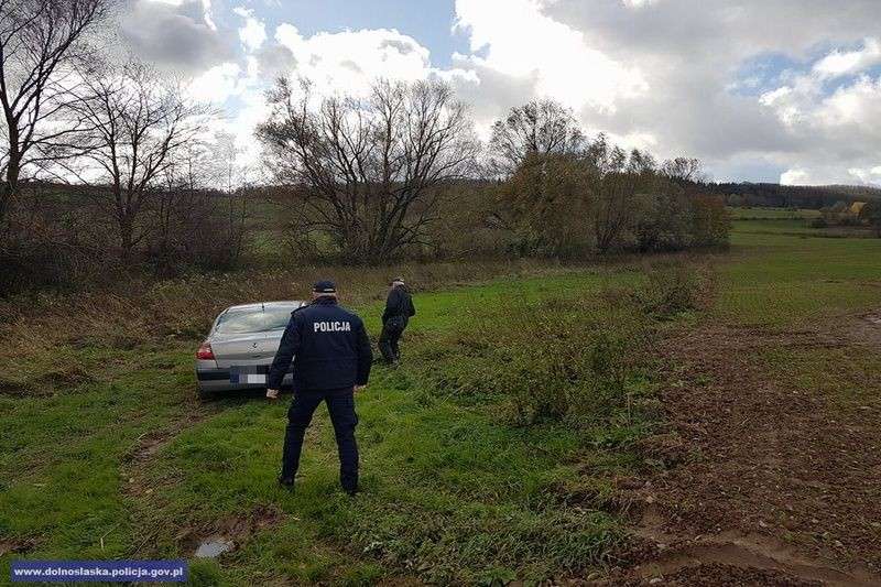 Małżeństwo 77 – latków w czasie szalejącego na Dolnym Śląsku orkanu, nawigacja „wywiodła w pole”