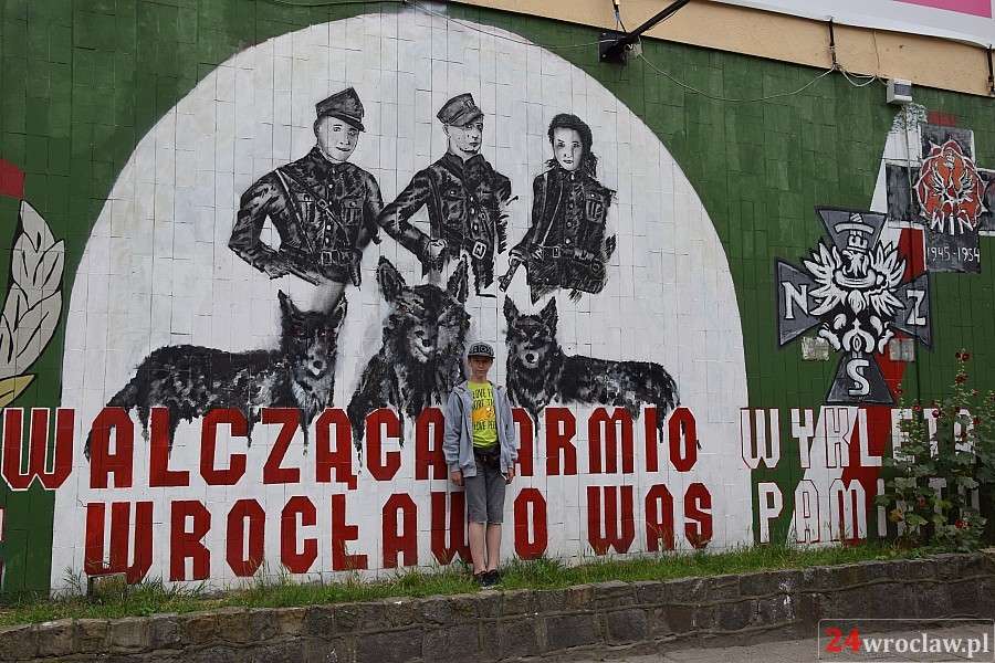 Co dalej z muralem kibiców Śląska w hołdzie żołnierzom wyklętym ?
