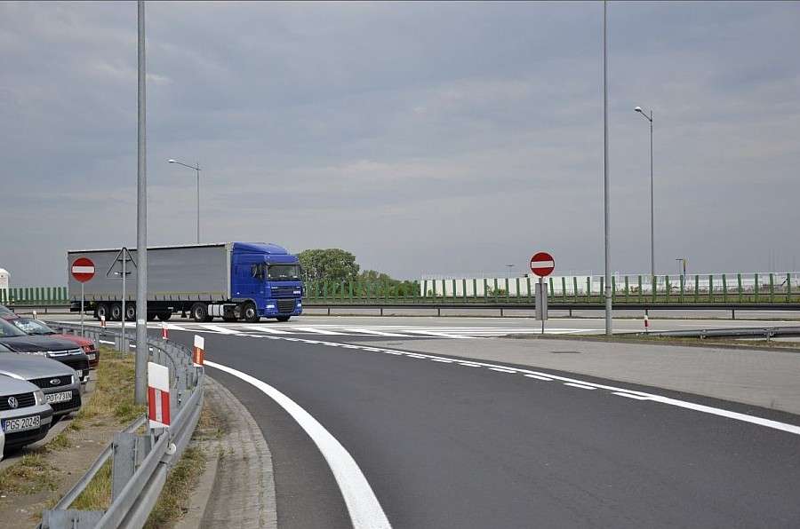 Nowy zakaz wyprzedzania na A4