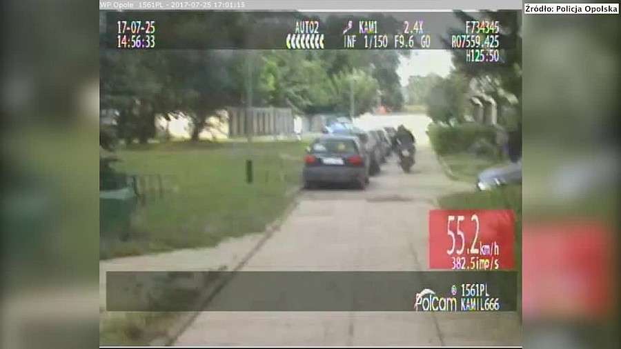 Motocyklista nie zatrzymał się do kontroli i uciekał przed policjantami. Zatrzymała go 