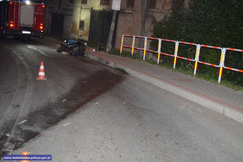 Nie zatrzymał się do kontroli, po pościgu trafił do policyjnego aresztu