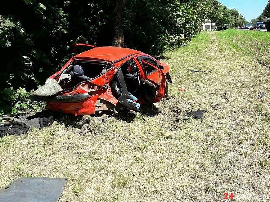 Zderzenie dwóch aut pod Wrocławiem. Kierowca bez uprawnień