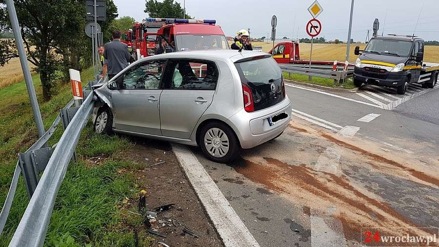 Zderzenie na zjeździe z autostrady A4