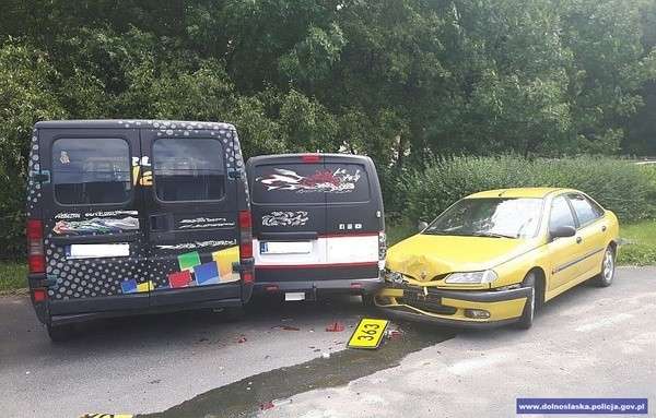 Spowodował kolizję i uciekł z miejsca zdarzenia - policjanci zatrzymali podejrzanego