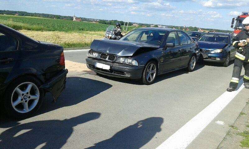 Zderzenie trzech aut na A4