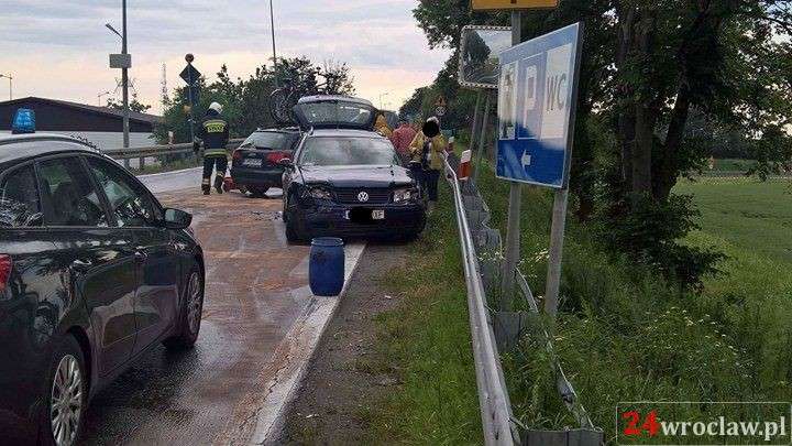 Zderzenie na zjeździe z autostrady A4