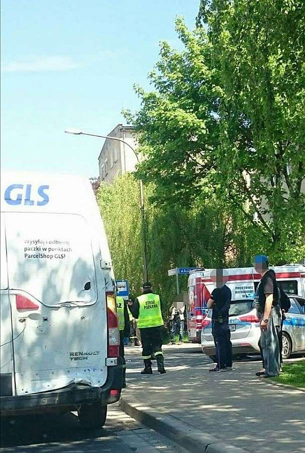 Zderzenie busa z motocyklem