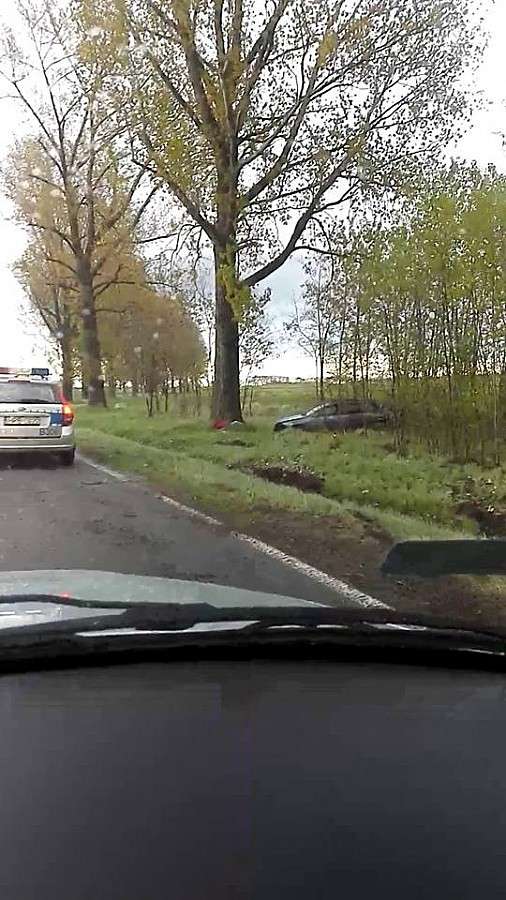 Toyota wypadła z drogi