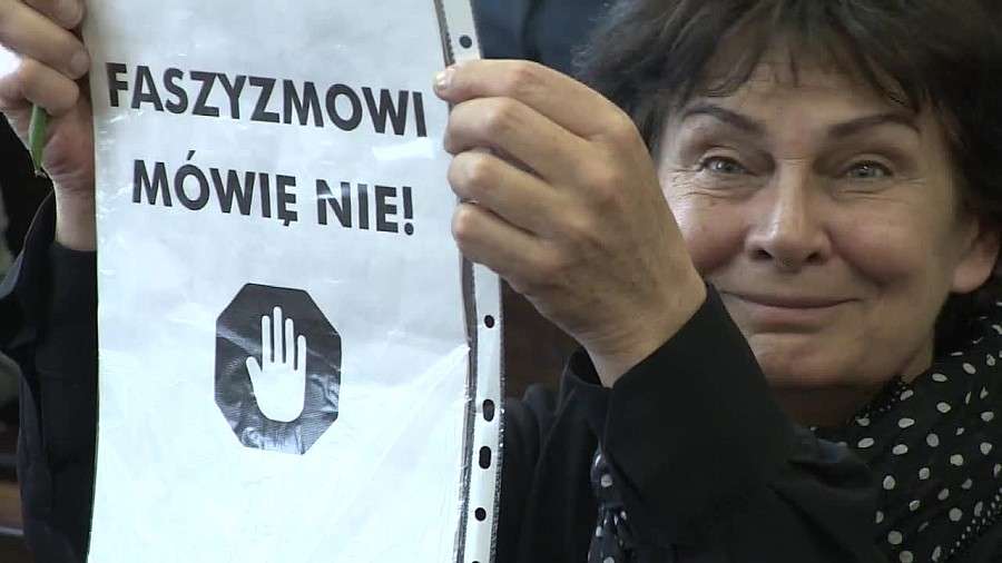 Trzy miesiące więzienia za spalenie kukły żyda na wrocławskim rynku