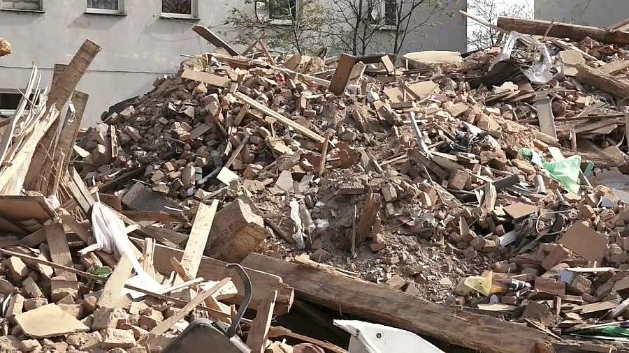 Prokuratura i nadzór budowlany rozpoczynają badanie przyczyn zawalenia się kamienicy w Świebodzicach