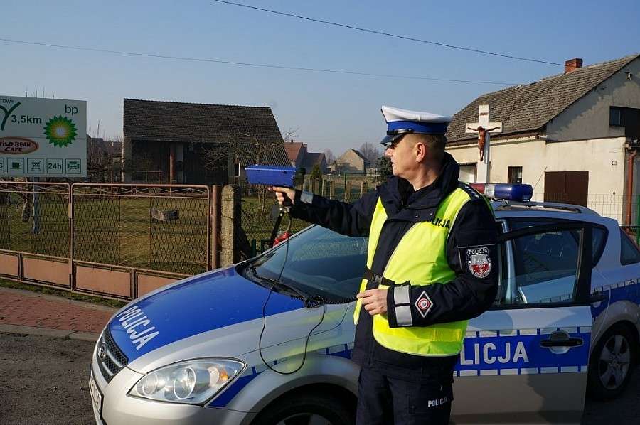 Na ograniczeniu do „czterdziestki” pędził 118 km/h – stracił prawo jazdy