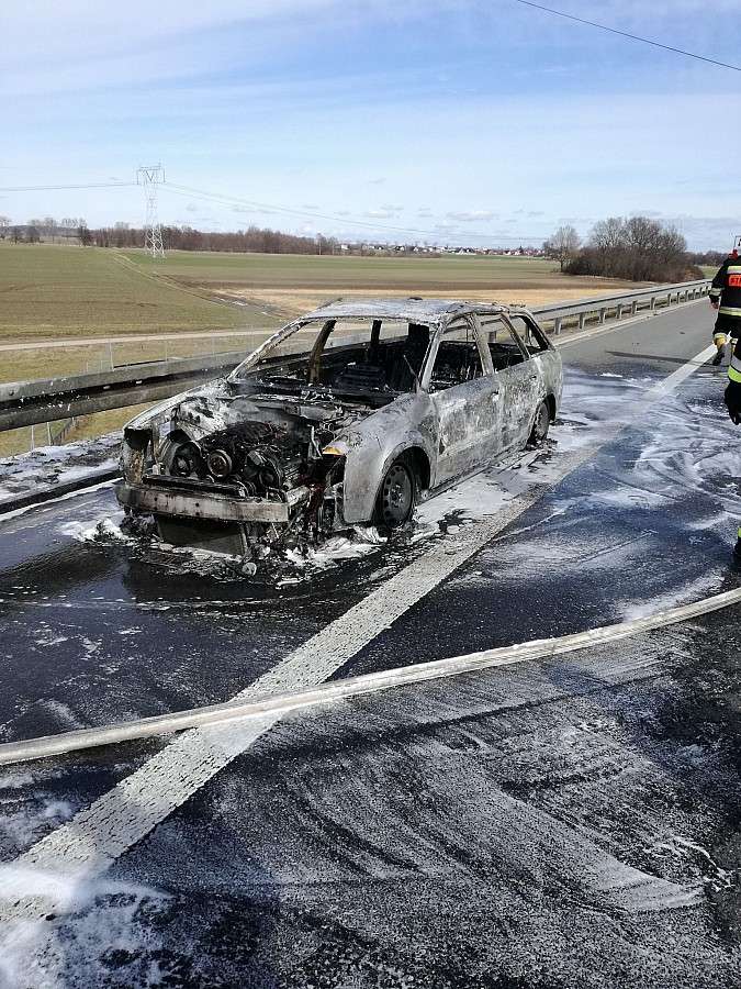 Pożar samochodu osobowego na S8