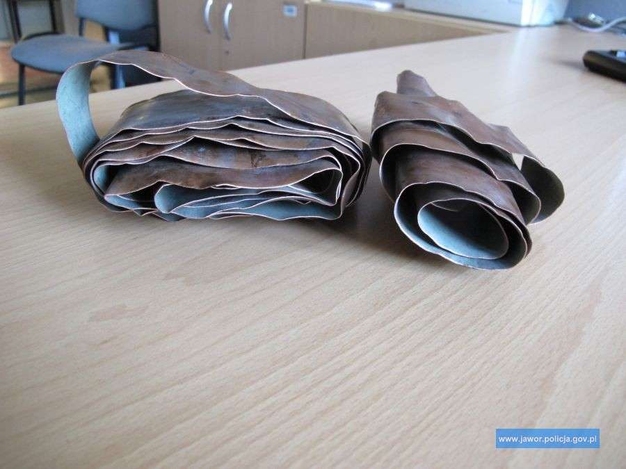 Recydywista okradł muzeum, nie pogardził też wędlinami