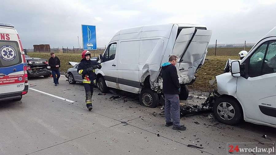 Karambol 4 aut na autostradzie A4