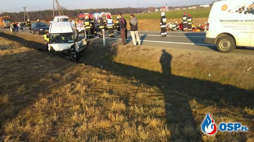 31-letnia kobieta zmarła po zderzeniu małego fiata z oplem