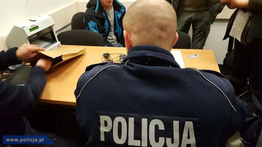 Poszukiwany ENA do odbycia kary pozbawienia wolności za kradzieże w pociągach, wpadł w ręce wrocławs