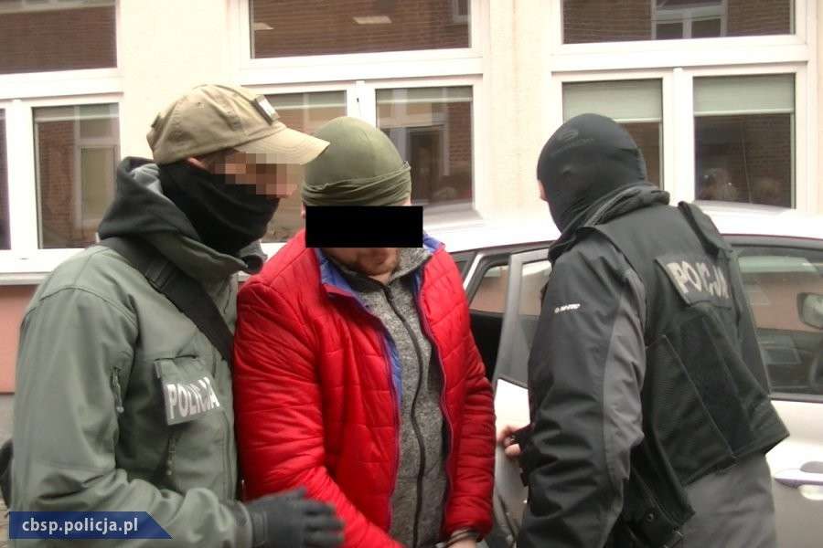 GANGSTERZY ZATRZYMANI W ŚWIDNICY